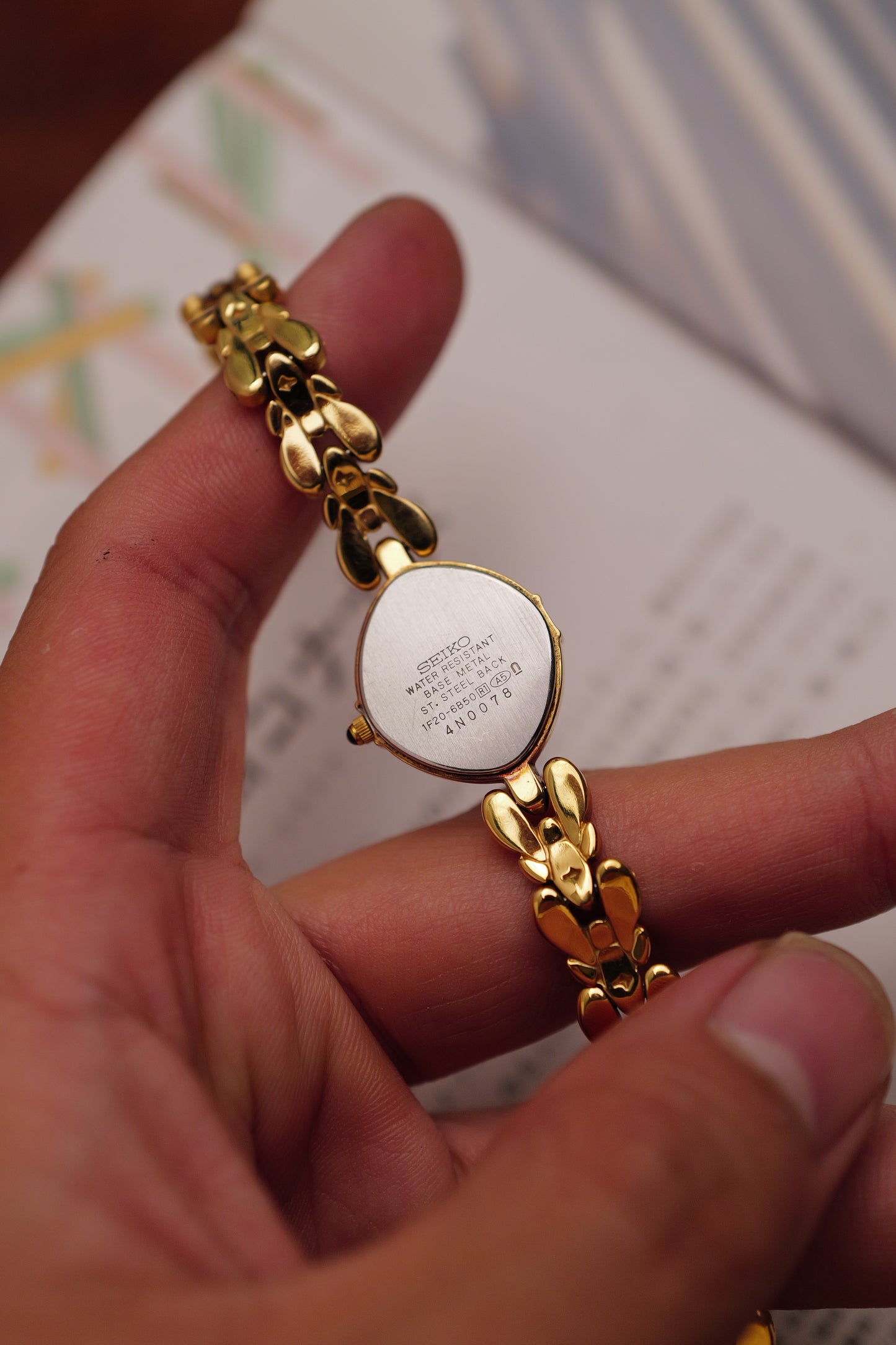 Seiko Exceline Mother of Pearl dial Tear-drop Bracelet in Gold Circa. 1989