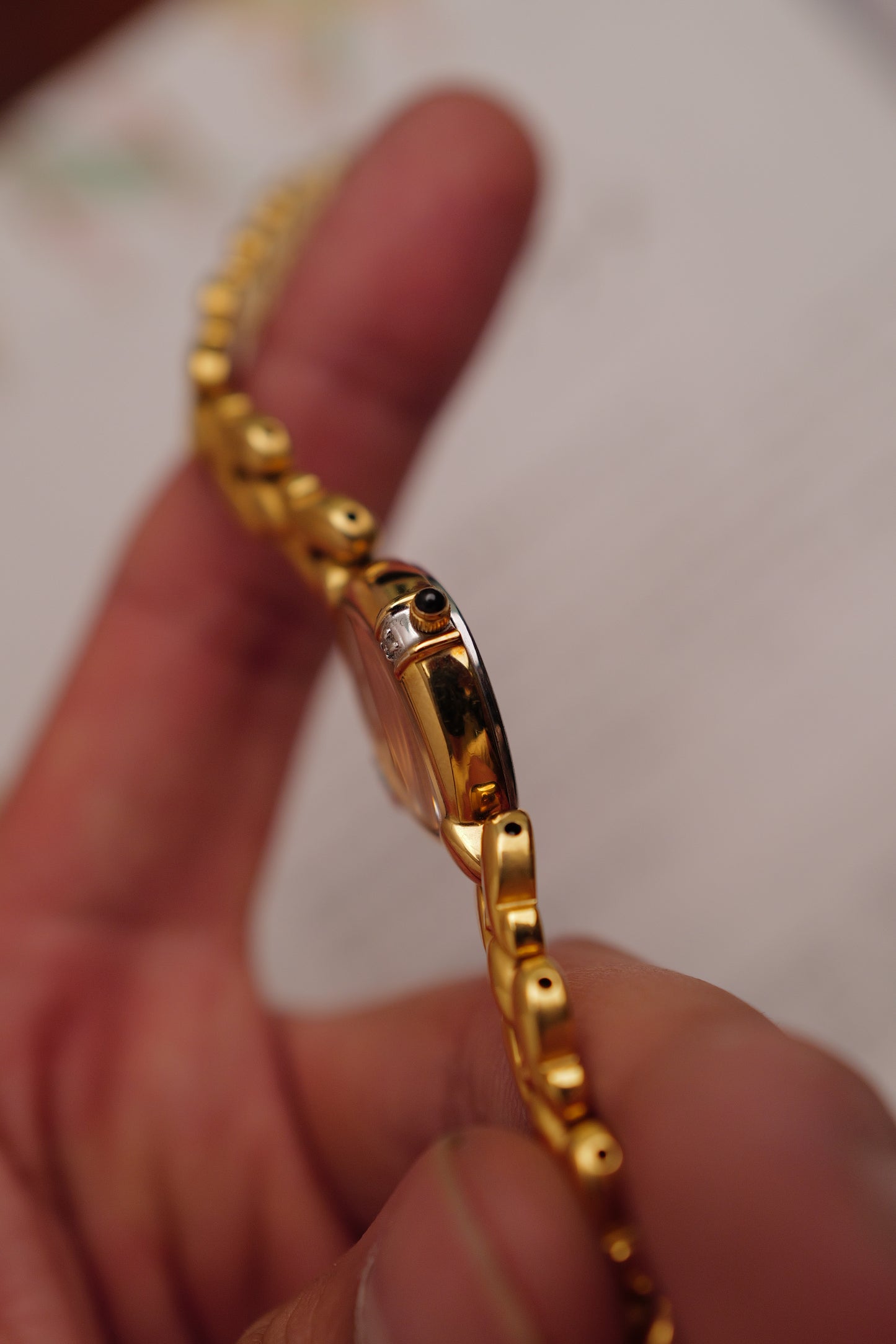 Seiko Exceline Mother of Pearl dial Tear-drop Bracelet in Gold Circa. 1989
