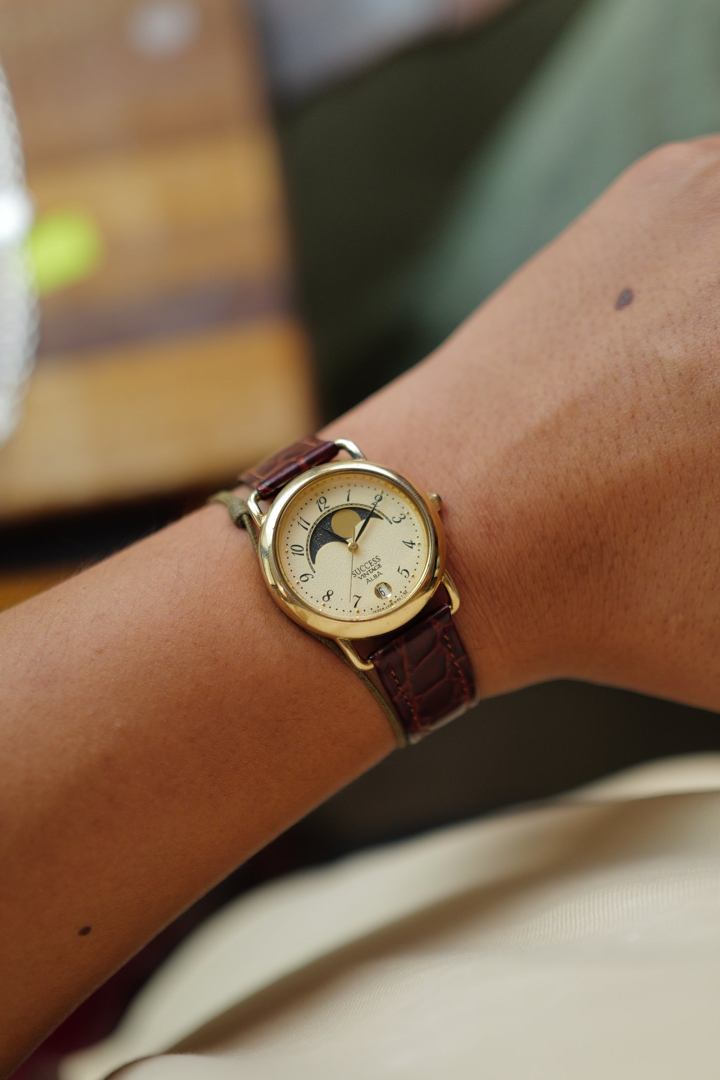 Seiko Alba "pebble moonphase" Circa. 1980s