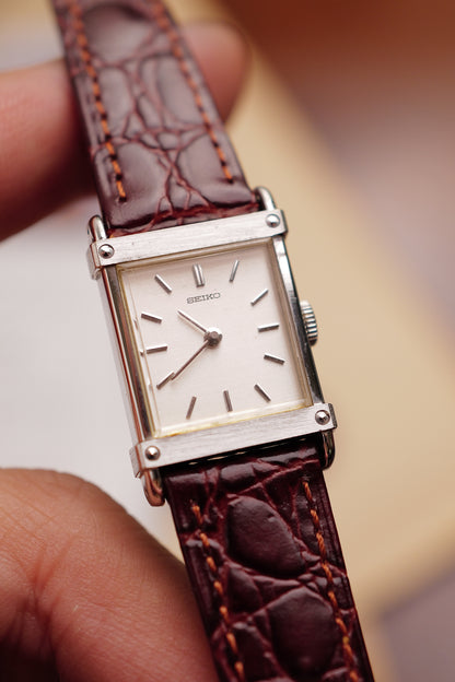 Seiko Tank "rivets" Circa, 1971