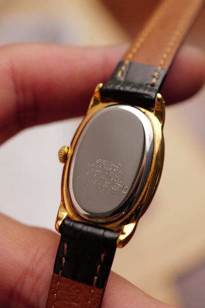 Seiko Ladies "Baignoire" Gold Circa. 1995
