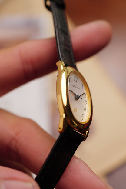 Seiko Ladies "Baignoire" Gold Circa. 1995