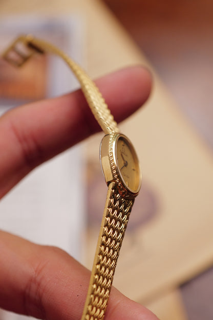 Omega De-ville "Woven-links oval" Circa. 1980s