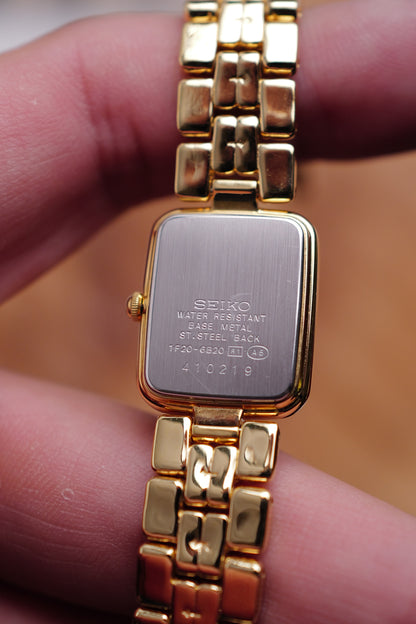 Seiko Classic Tank w/ integrated bracelet Circa. 1994