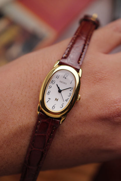 Seiko Ladies "Baignoire" Gold Circa. 1995
