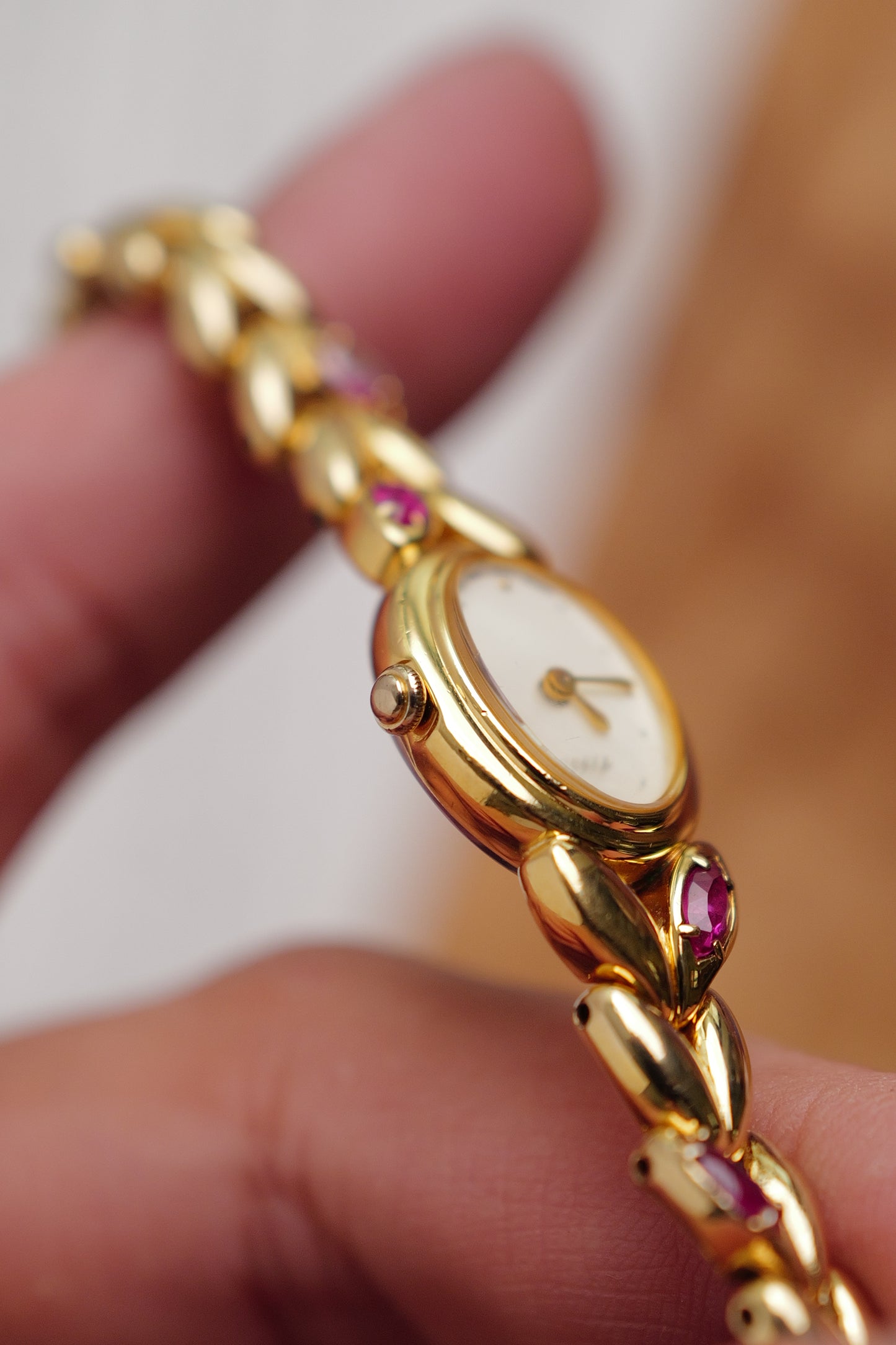 Seiko Tisse "Ruby Leaf" Circa. 1991