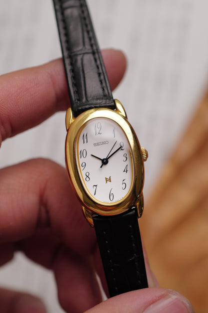 Seiko Ladies "Baignoire" Gold Circa. 1995