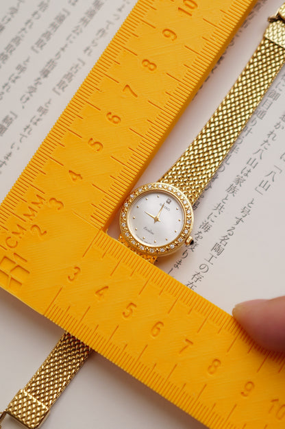 Seiko Excline Mother of Pearl Diamonds integrated bracelet Circa. 1990