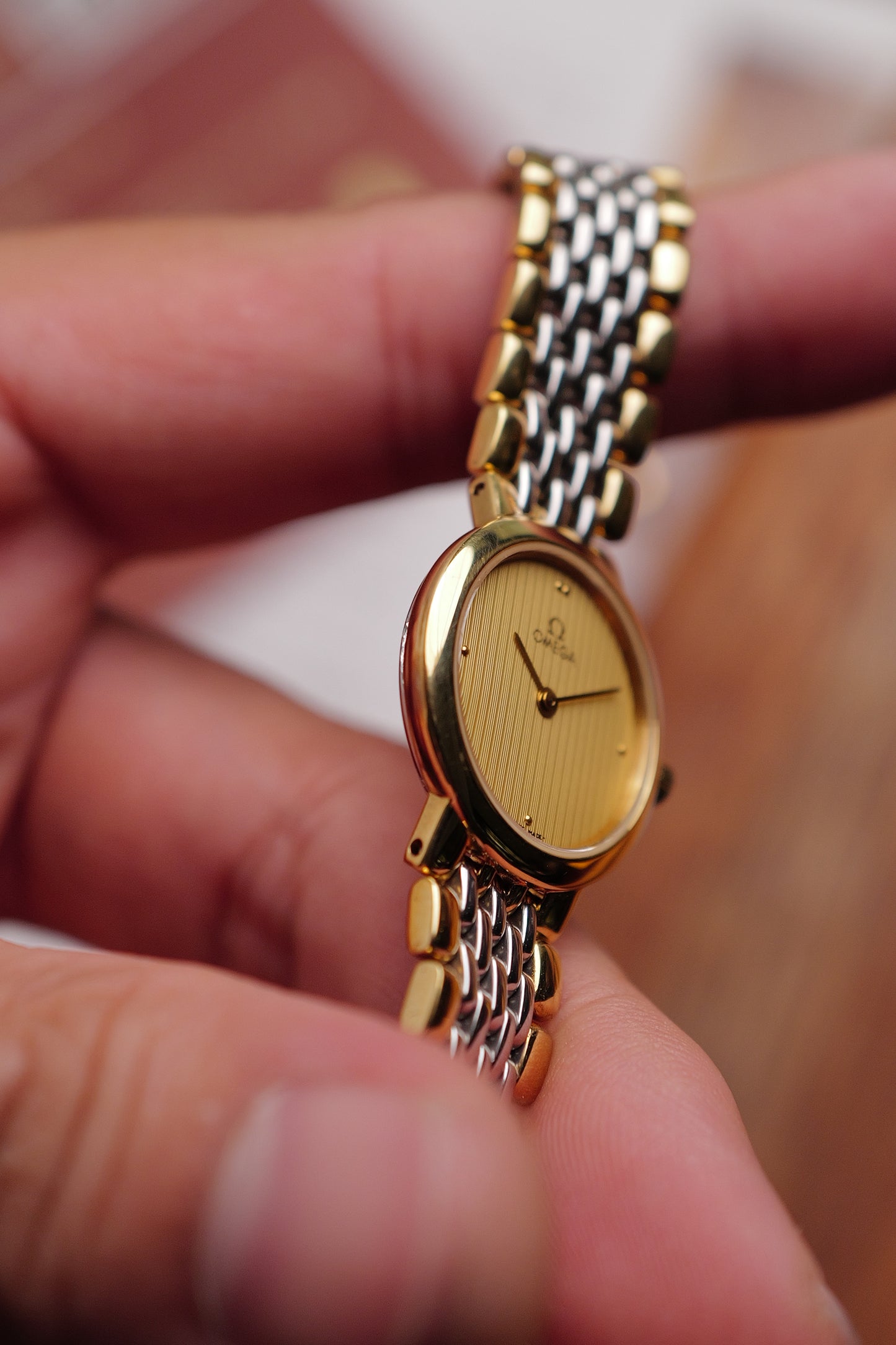 Ladies Omega De-ville "linen" Circa. 1990