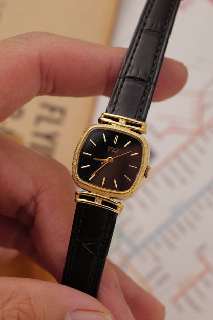 Seiko Quarz "Art-Deco Cushion" Circa. 1981
