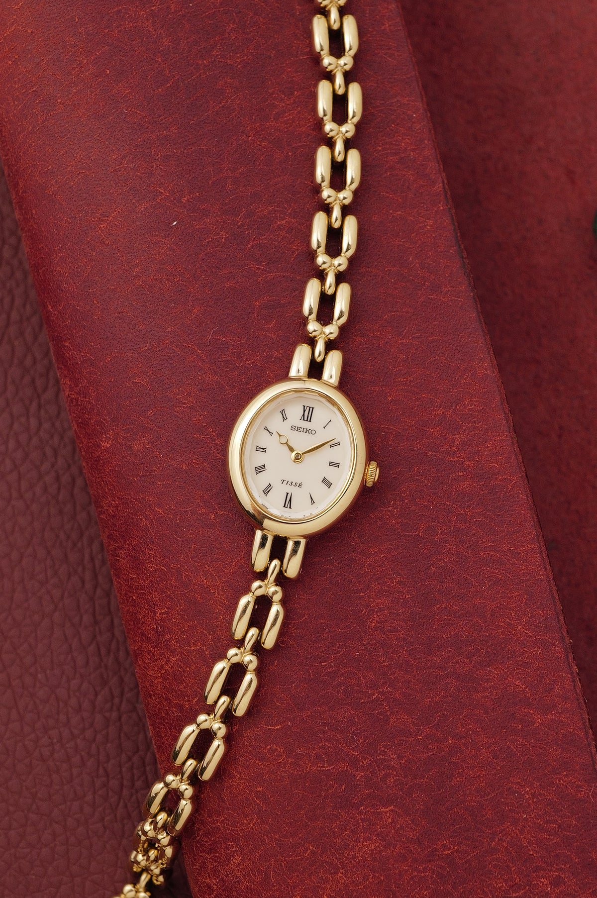 Seiko Tisse "Dainty Roman" Circa. 1990s