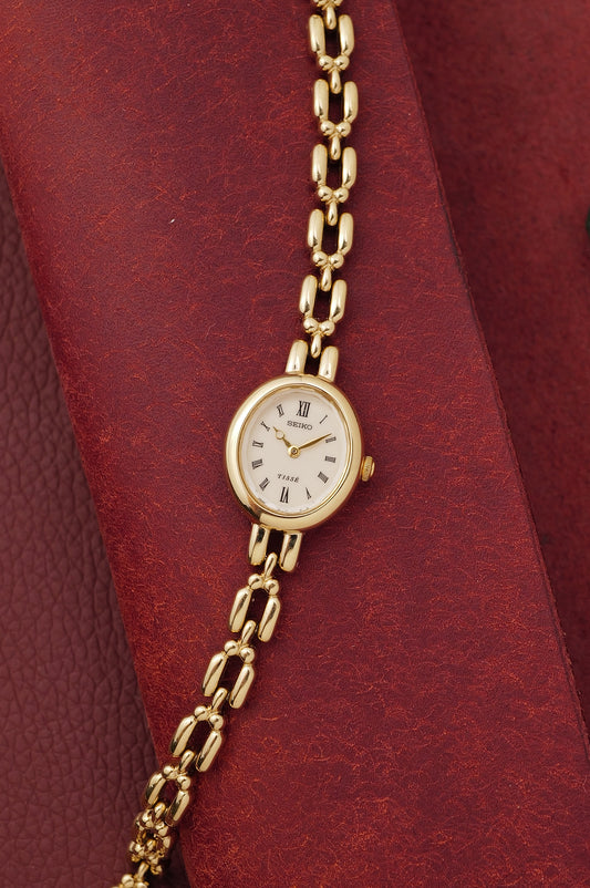 Seiko Tisse "Dainty Roman" Circa. 1990s