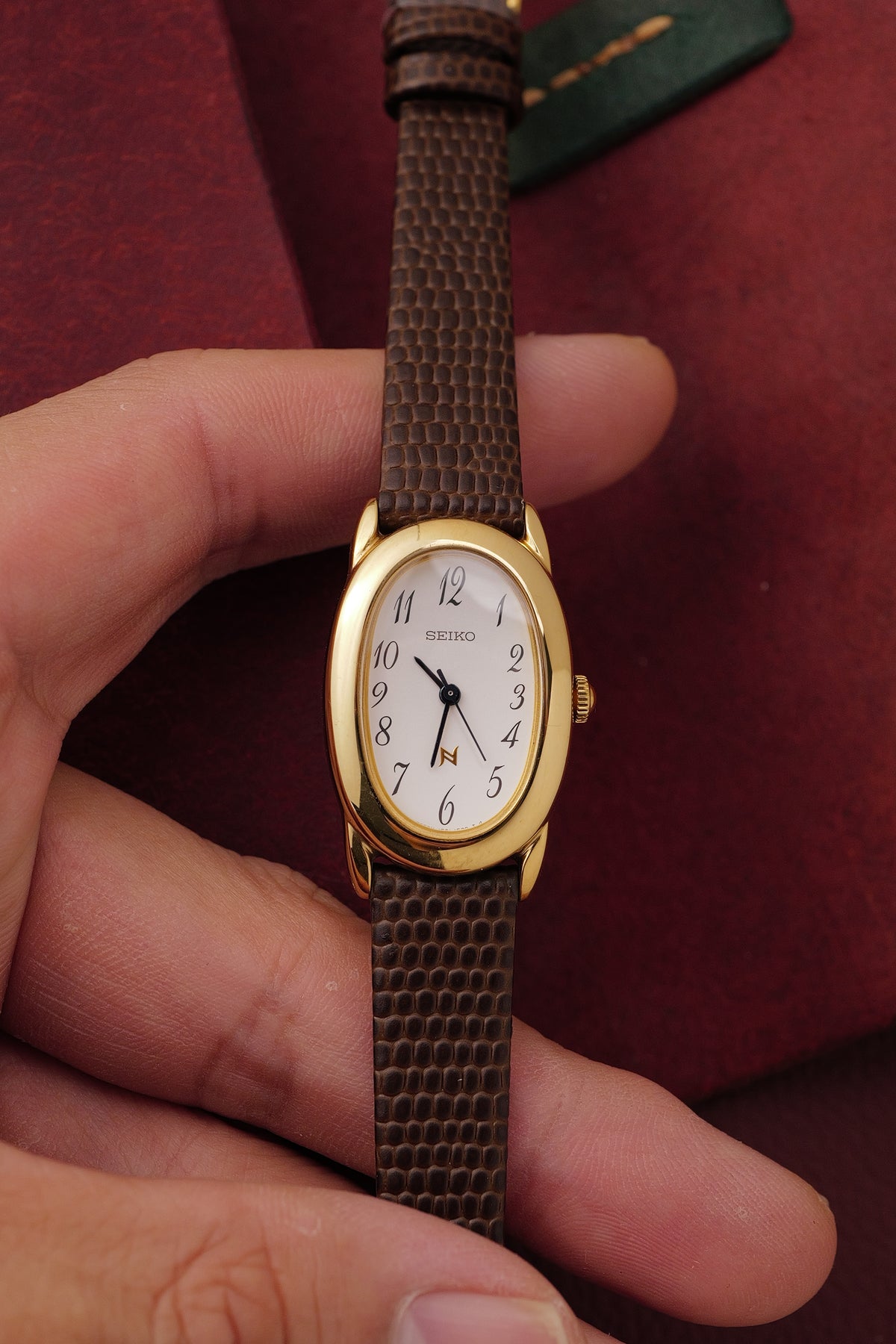 Seiko Ladies "Baignoire" Gold Circa. 1995