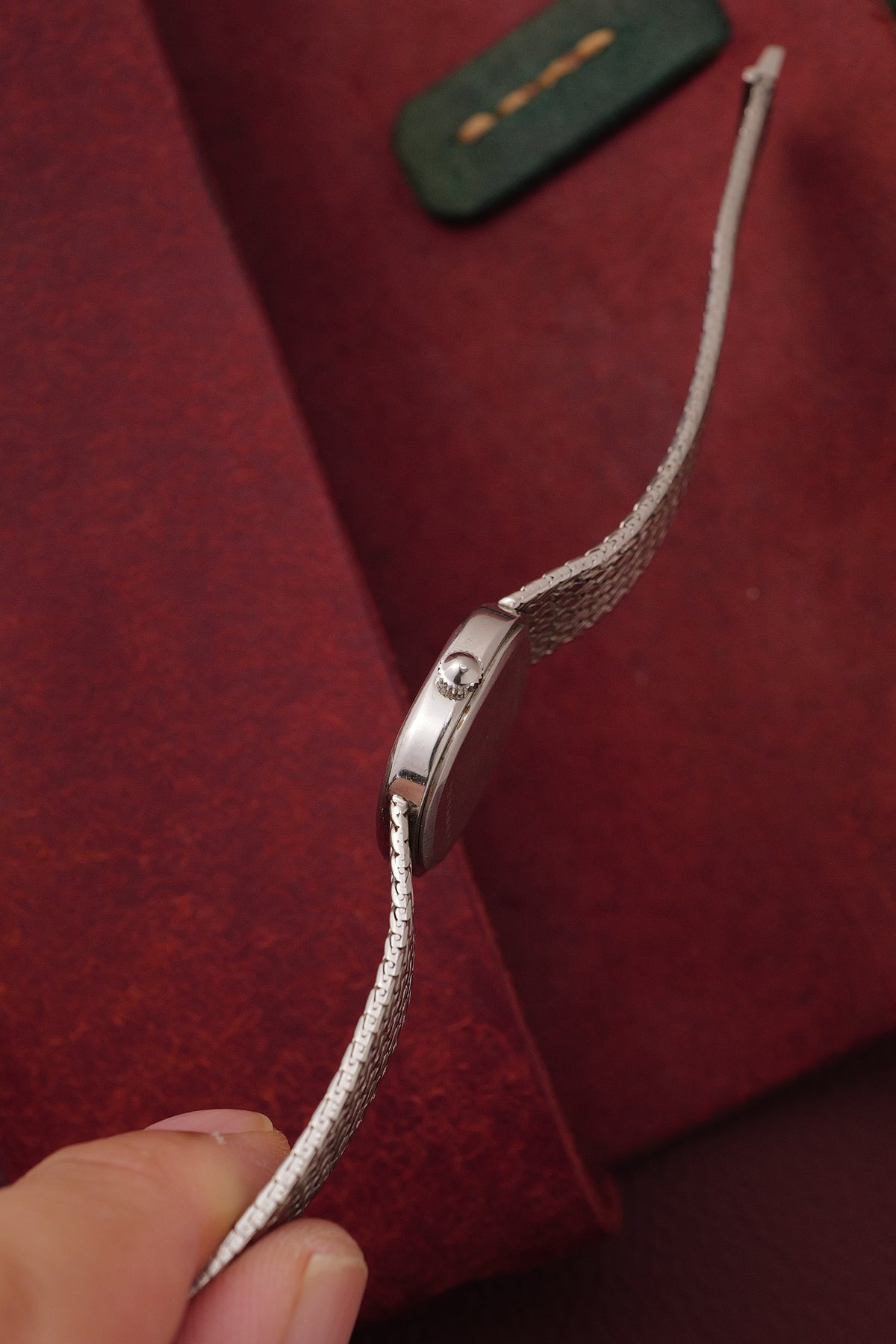 Longines "Cushion" Integrated Bracelet w/ Adjustable Buckle Circa. 1990s
