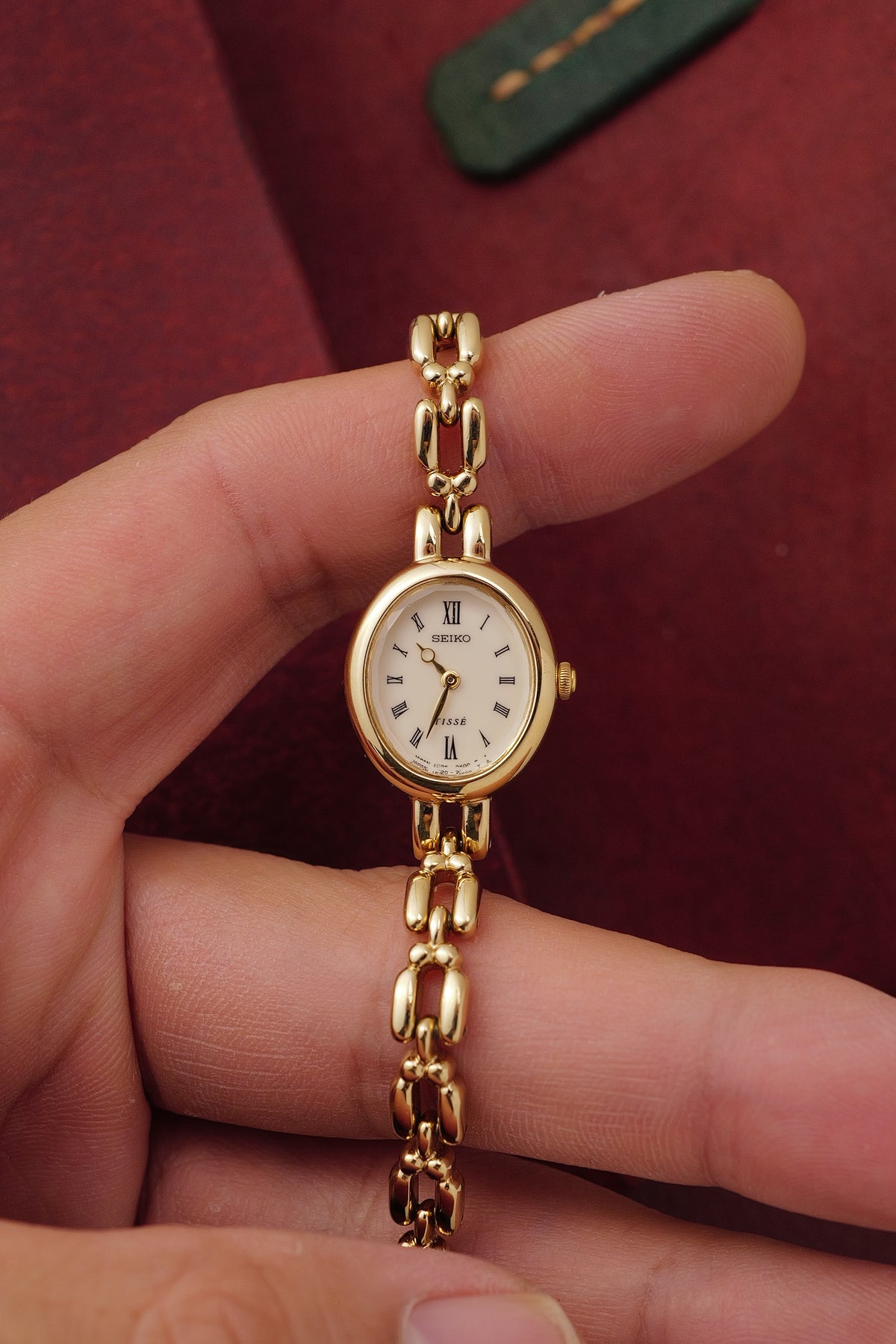 Seiko Tisse "Dainty Roman" Circa. 1990s