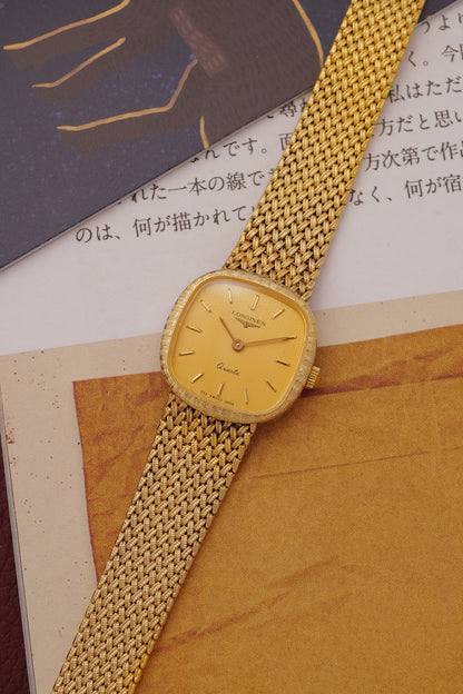 Longines integrated Bracelet Ladies Quartz with adjustable buckle Circa. 1990s