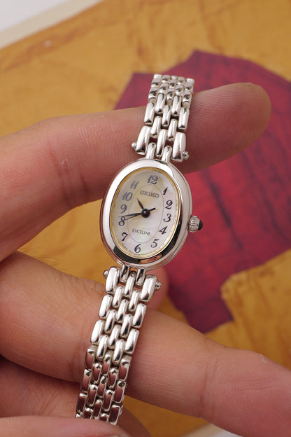 Seiko Exceline "Ellipse Mother of pearl" Circa. 1995