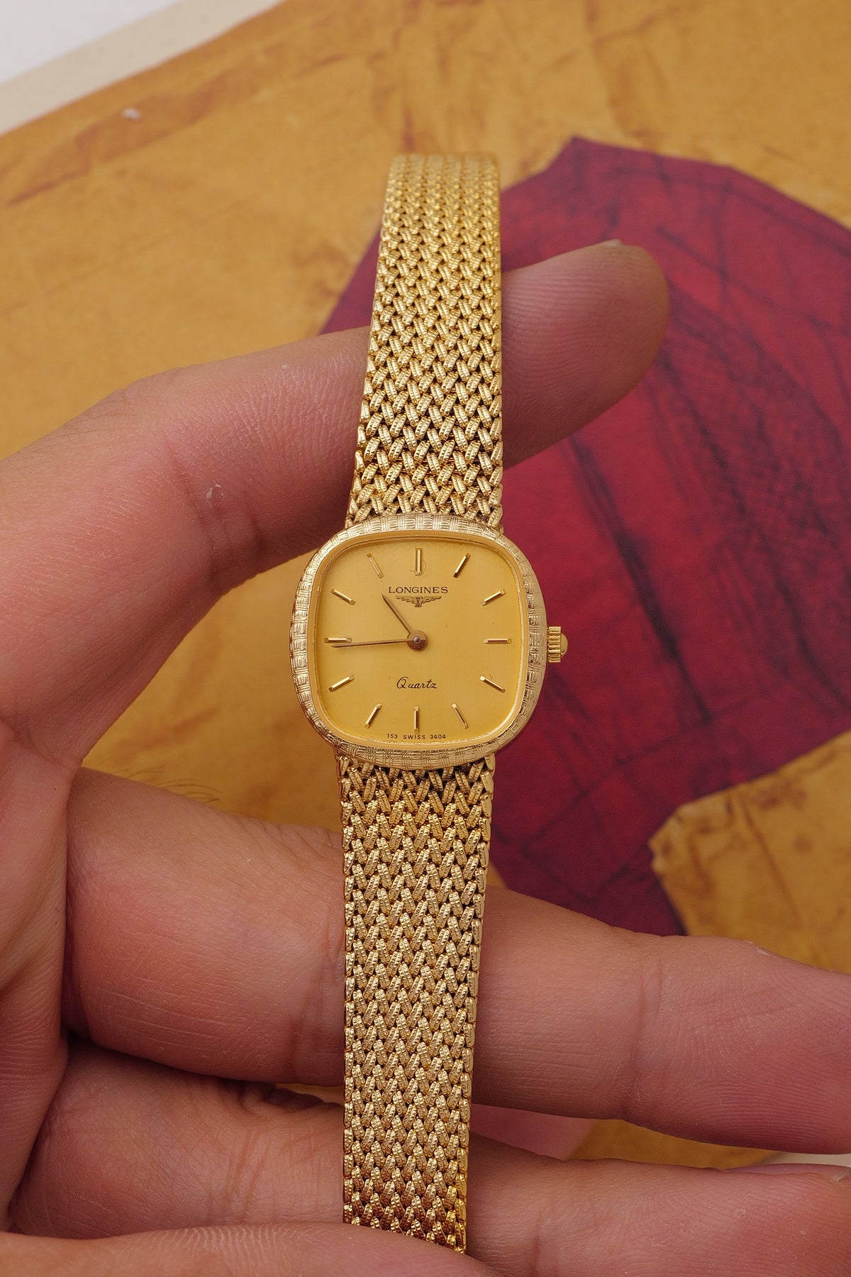 Longines integrated Bracelet Ladies Quartz with adjustable buckle Circa. 1990s