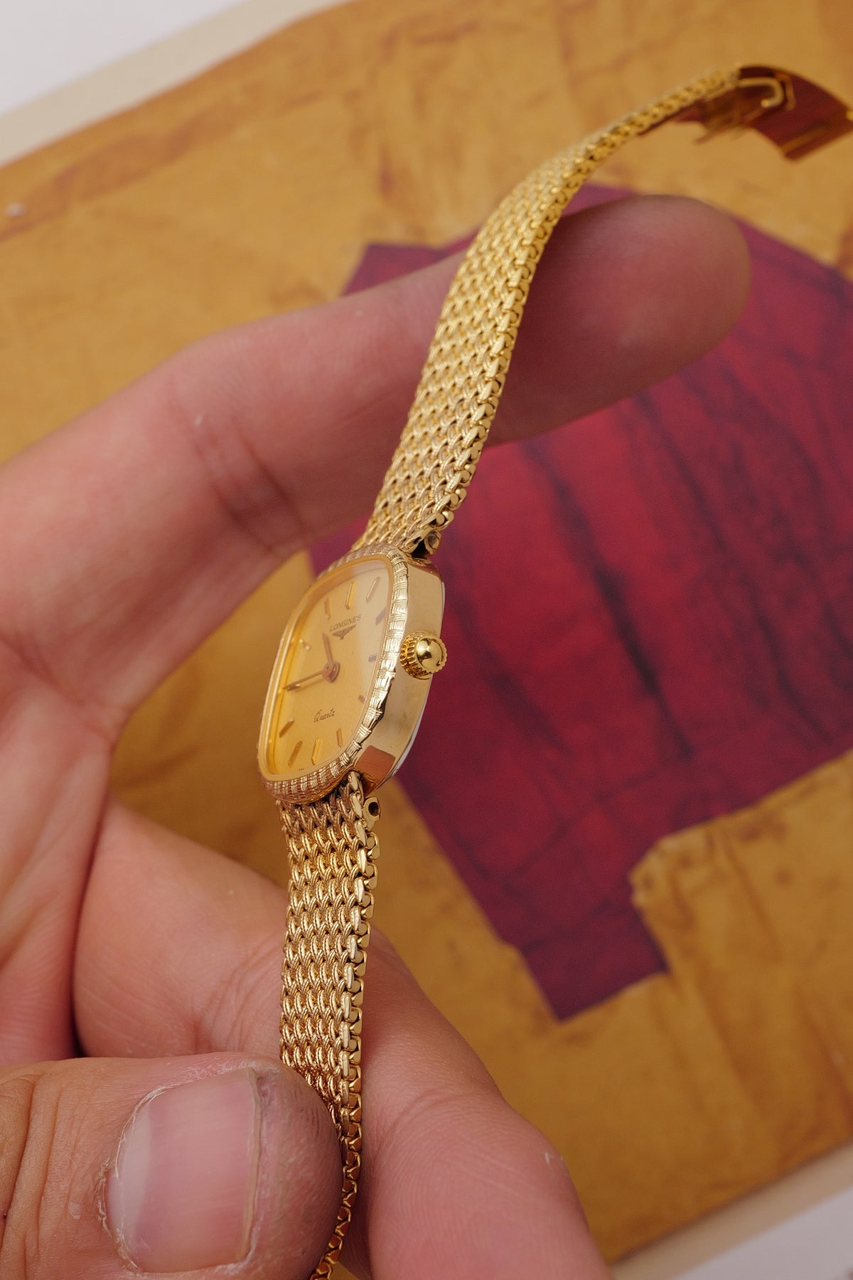 Longines integrated Bracelet Ladies Quartz with adjustable buckle Circa. 1990s