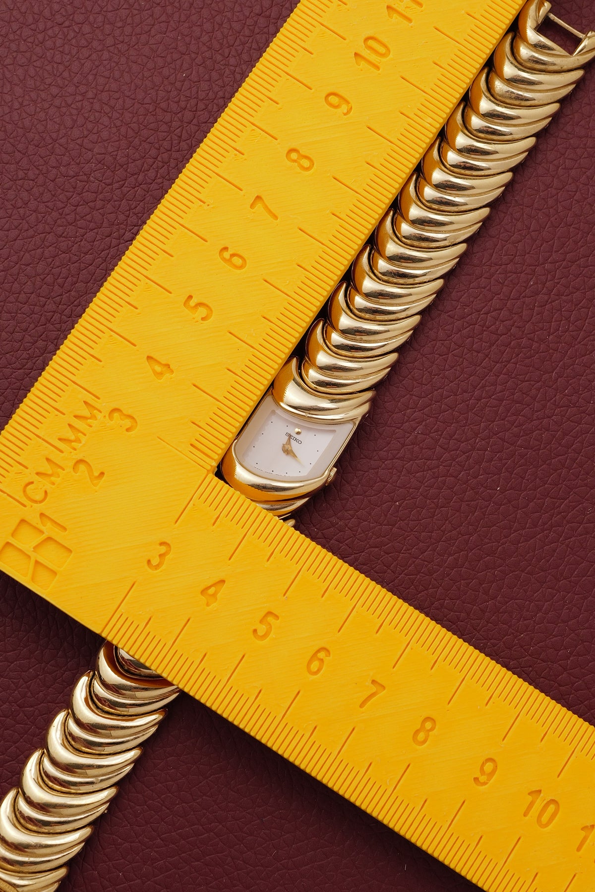 Seiko Quartz "Molten Loop" Circa.1994 (Rare Curation)