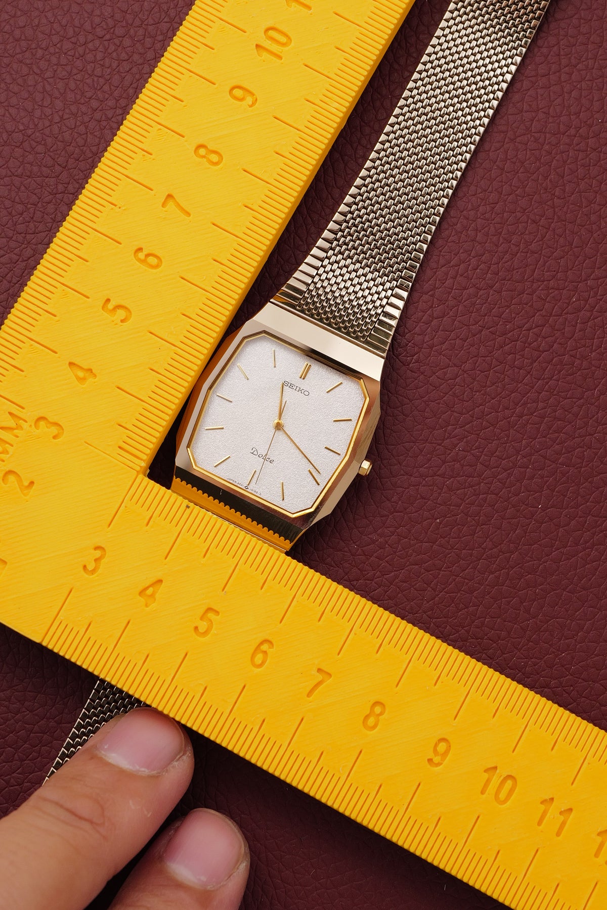 Seiko Dolce "Hexagonal Icy-flake dial" Circa. 1982
