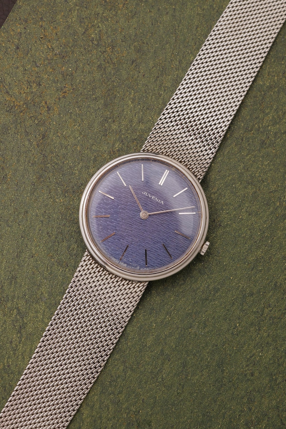Juvenia "Wave" Pebble Disco volante Circa. 1970s