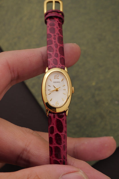 Seiko Ladies "Baignoire" Mini Circa. 1990