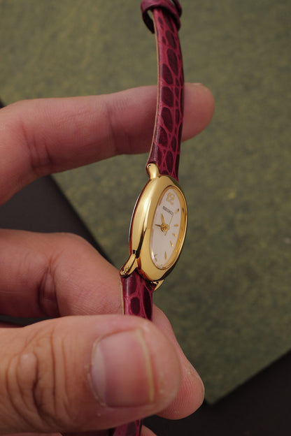 Seiko Ladies "Baignoire" Mini Circa. 1990