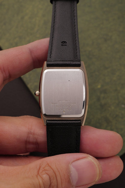 Seiko Dolce "Tonneau onyx" Circa. 1981